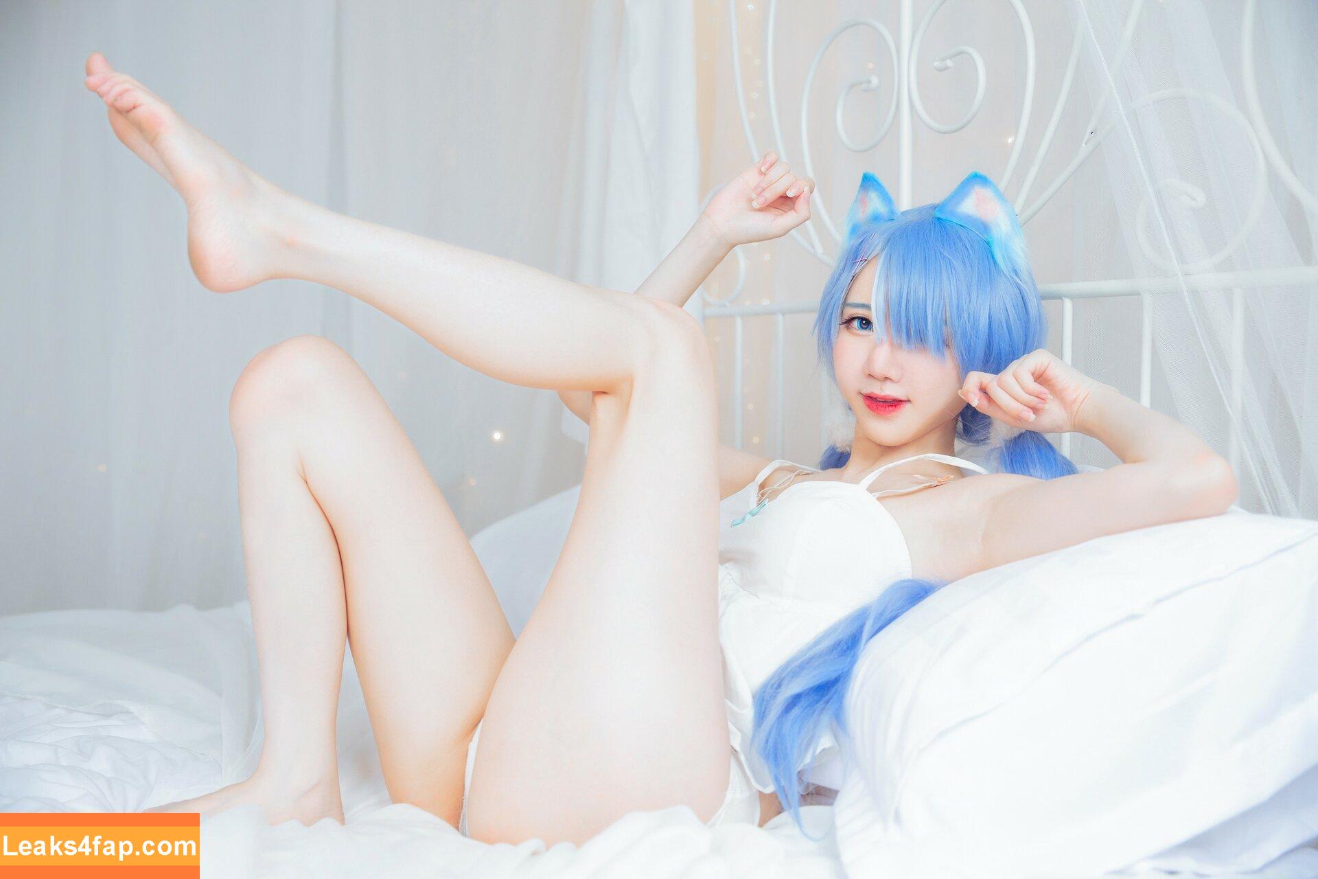 Sally Dorasnow / iamdorasnow leaked photo photo #0397