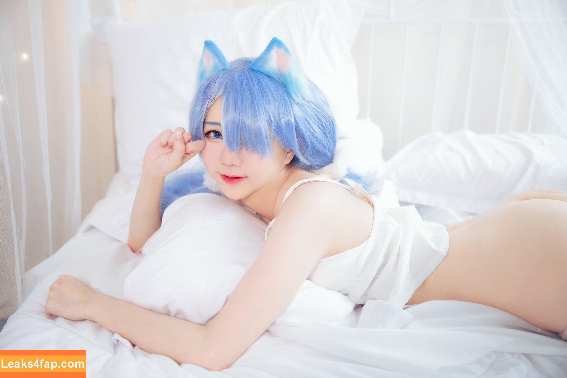 Sally Dorasnow / iamdorasnow leaked photo photo #0400