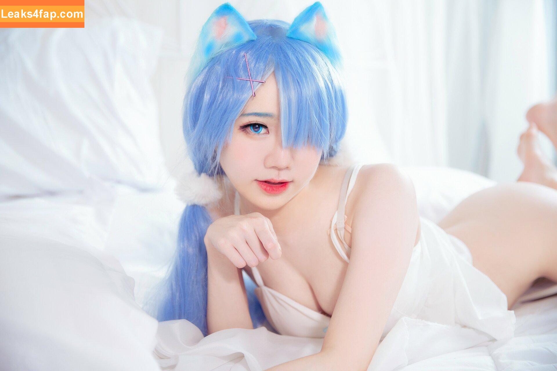 Sally Dorasnow / iamdorasnow слитое фото фото #0408