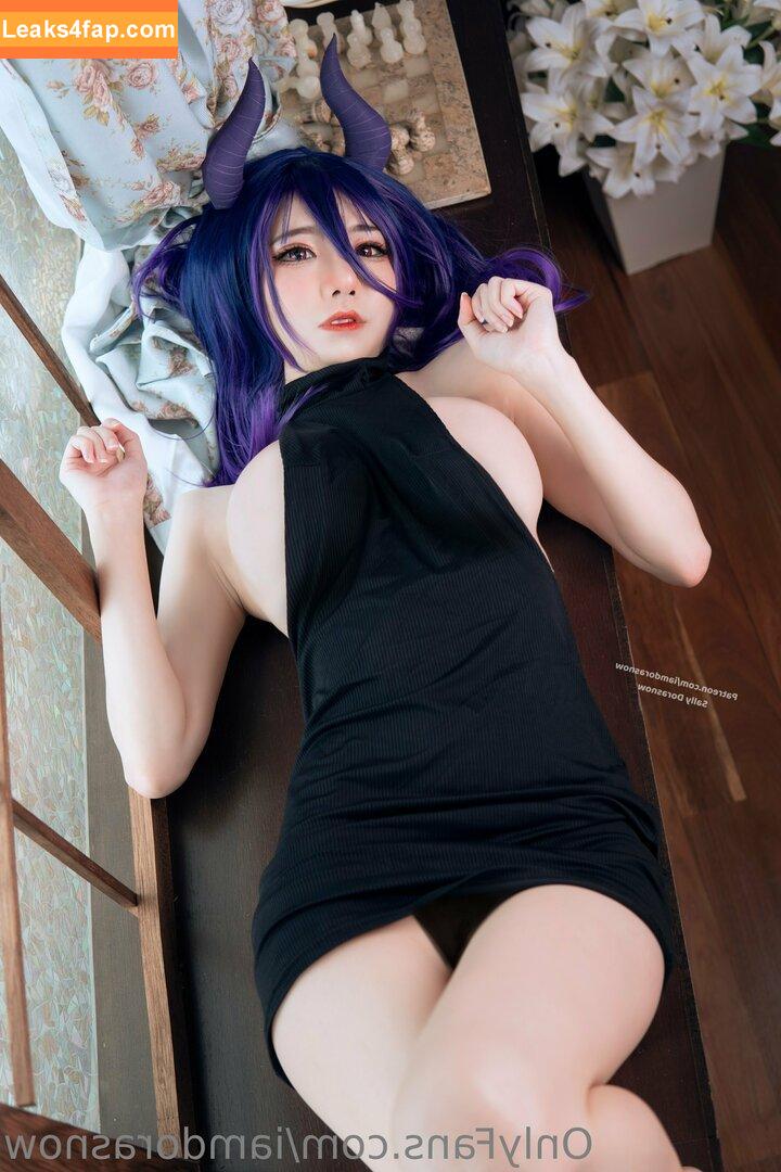 Sally Dorasnow / iamdorasnow leaked photo photo #0585