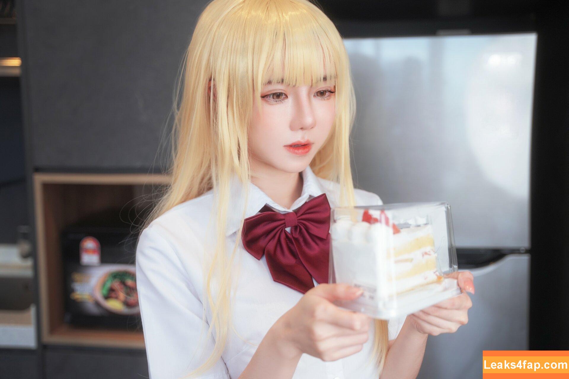 Sally Dorasnow / iamdorasnow leaked photo photo #0956