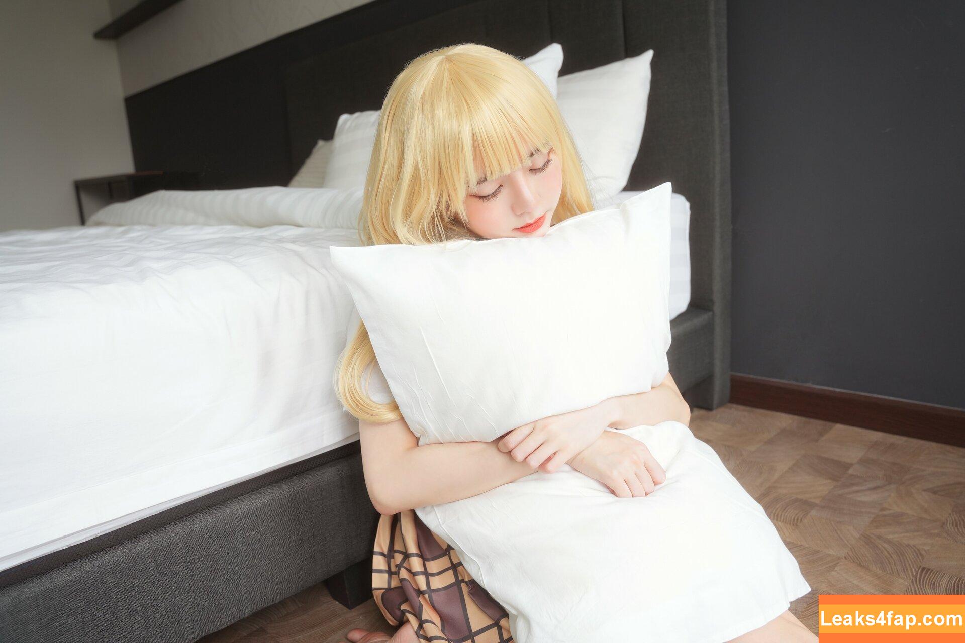 Sally Dorasnow / iamdorasnow leaked photo photo #0961