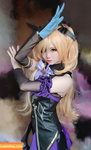 Sally Dorasnow photo #0325