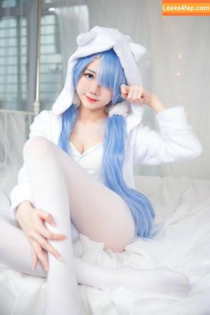 Sally Dorasnow photo #0392