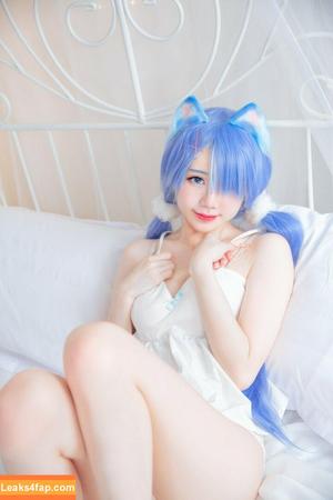 Sally Dorasnow photo #0394