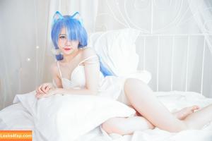 Sally Dorasnow photo #0395