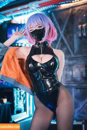 Sally Dorasnow photo #0655