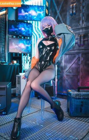 Sally Dorasnow photo #0664