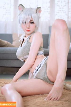 Sally Dorasnow photo #0895