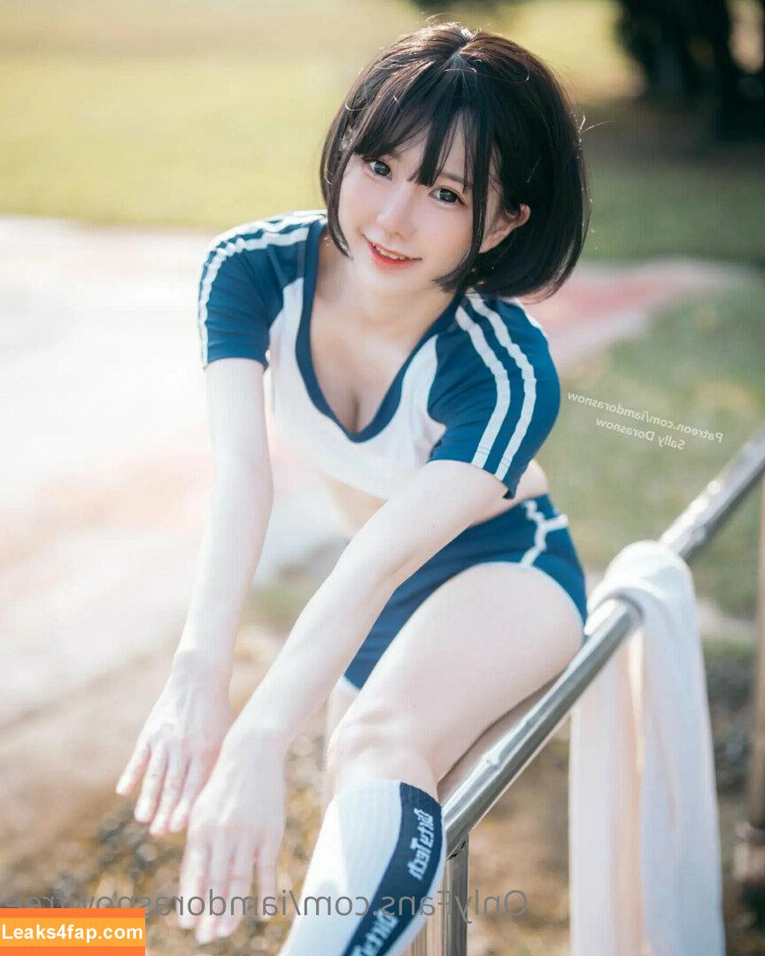 Sally Dorasnow / iamdorasnow leaked photo photo #1142