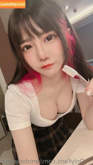 Sally Dorasnow photo #1030