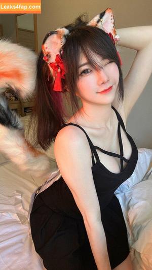 Sally Dorasnow photo #1081