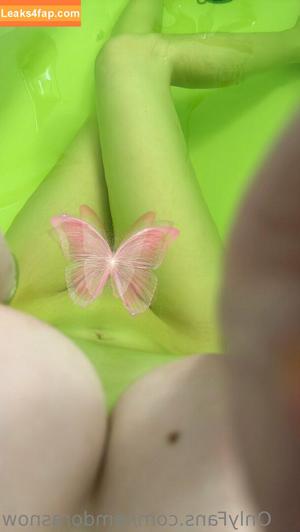 Sally Dorasnow photo #1092