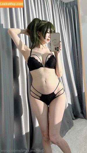 Sally Dorasnow photo #1701