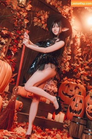 Sally Dorasnow photo #2116