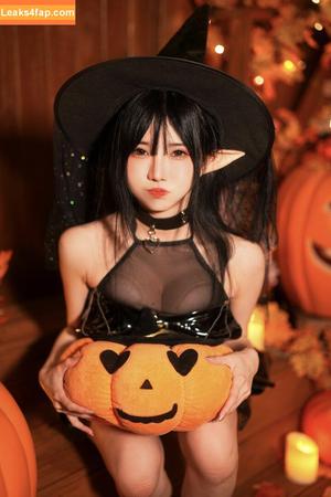 Sally Dorasnow photo #2117