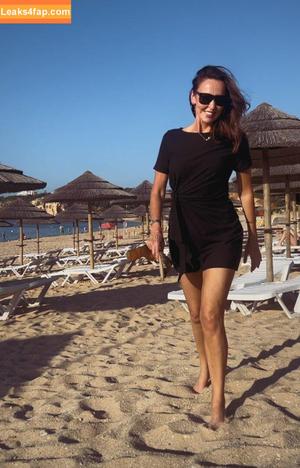 Sally Nugent photo #0078