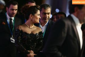 Salma Hayek photo #2374