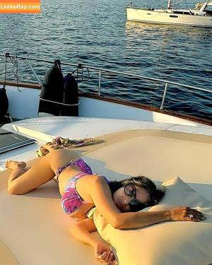 Salma Hayek photo #2485