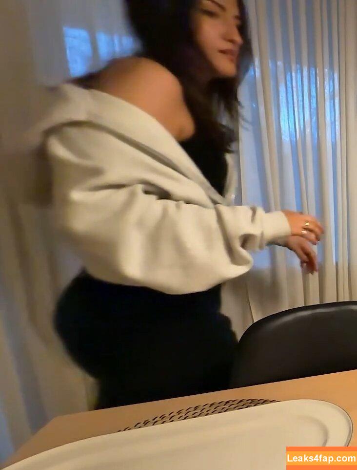 salmmus / NoraExplorer Sister / Salmmuss / https: / salmmusss / salmunozz leaked photo photo #0012