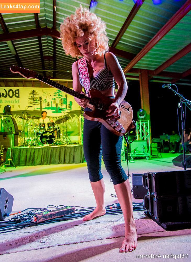 Samantha Fish /  слитое фото фото #0009