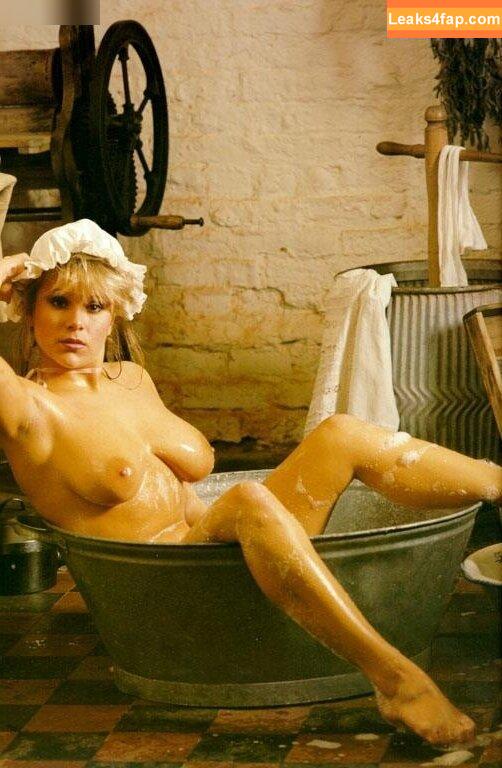 Samantha Fox / samanthafoxofficial / samfoxcom / sammyfoxx leaked photo photo #0062