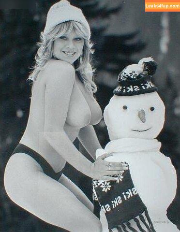 Samantha Fox / samanthafoxofficial / samfoxcom / sammyfoxx leaked photo photo #0076