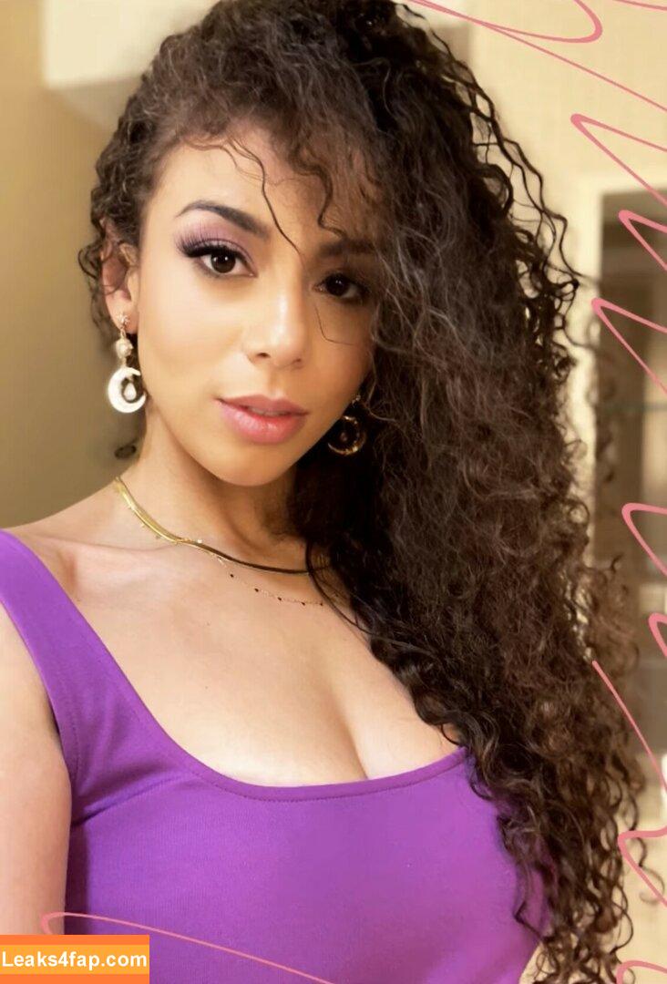 Samantha Irvin / WWE / samanthairvinwwe / samanthathebomb leaked photo photo #0029