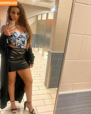 Samantha Irvin photo #0024