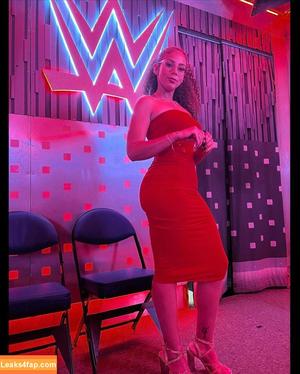 Samantha Irvin photo #0073