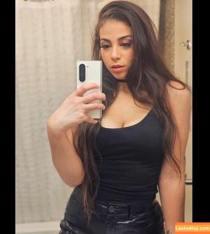 Samantha Irvin photo #0204