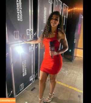 Samantha Irvin photo #0231