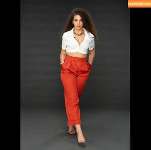 Samantha Irvin photo #0283