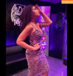 Samantha Irvin photo #0346