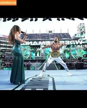 Samantha Irvin photo #0359