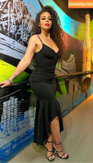 Samantha Irvin photo #0368