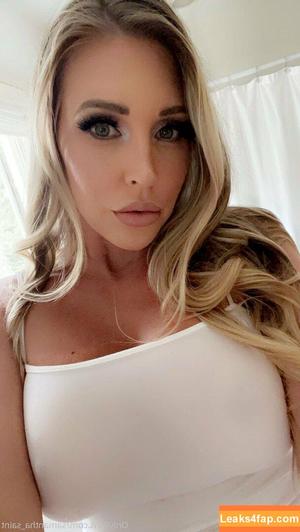 Samantha Saint photo #0273