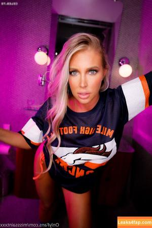 Samantha Saint photo #0683