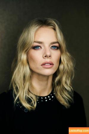 Samara Weaving photo #0025