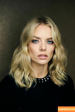 Samara Weaving photo #0030