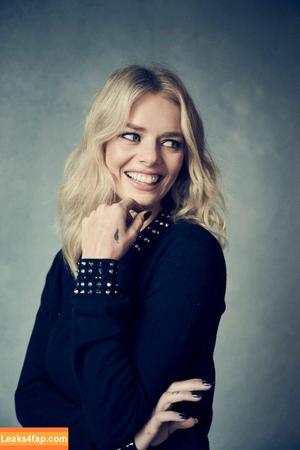 Samara Weaving photo #0033