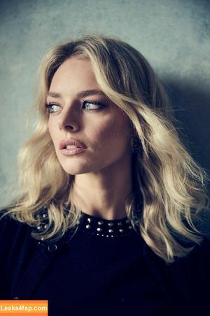 Samara Weaving photo #0040