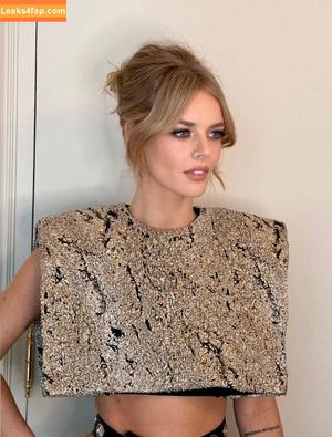 Samara Weaving photo #0047