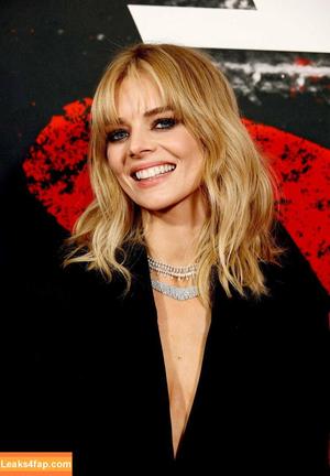 Samara Weaving photo #0072