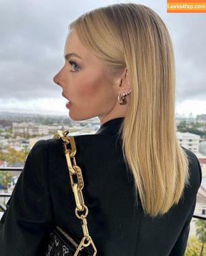 Samara Weaving photo #0110