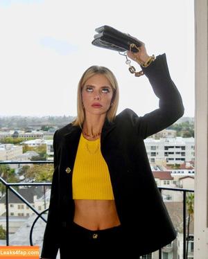 Samara Weaving photo #0112