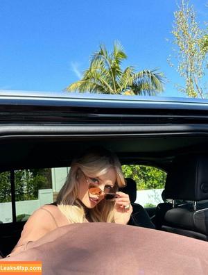 Samara Weaving photo #0124