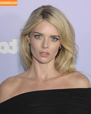 Samara Weaving photo #0334