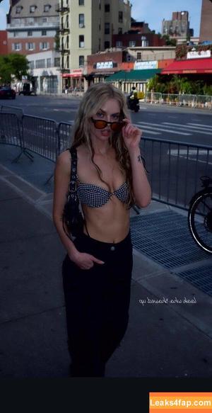 Samara Weaving photo #0506