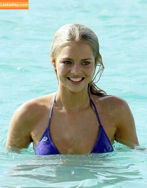Samara Weaving photo #0541